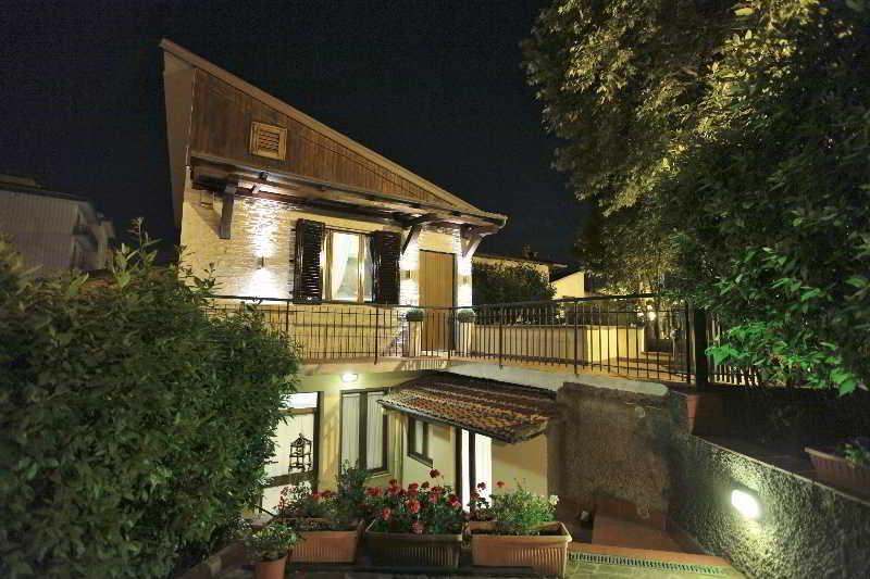 Eurohome Comfort Apartment Синья Экстерьер фото